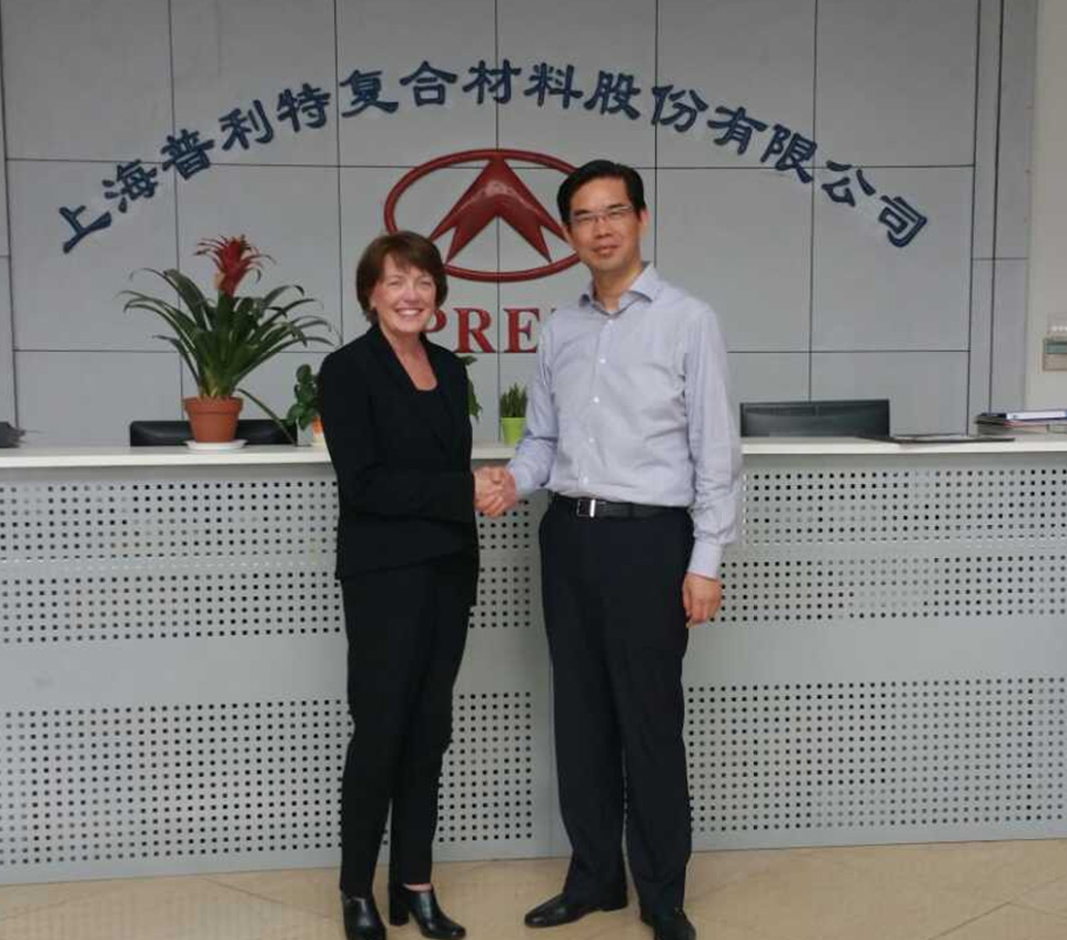 ���ױ��Ǵ�ѧ����Mary Cunningham Boyce һ������˾���н������